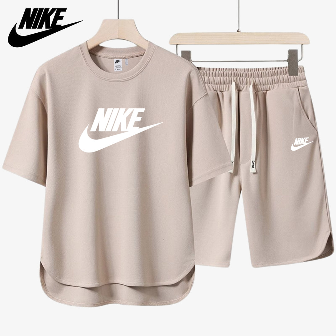 NIKE – Uformelt T-skjorte- og shortsett 2025