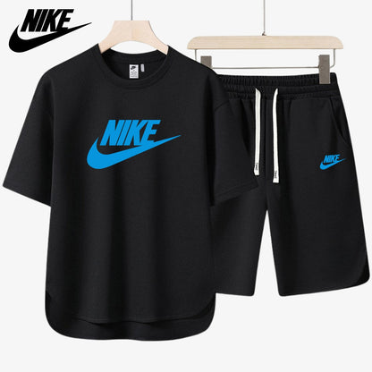 NIKE – Casall T-skjorte og kortbukse sett 2025