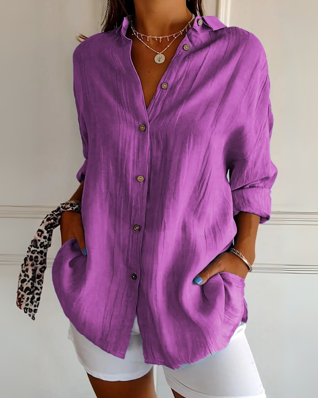 Elegant og romslig bluse med knapper